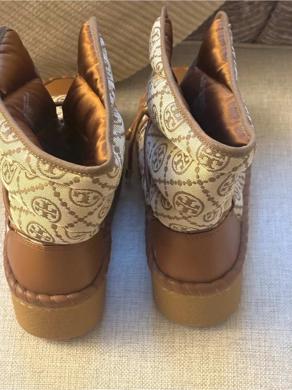 Tory Burch tory burch